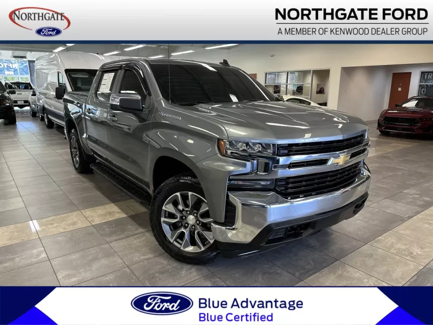 2022 Chevrolet Silverado 1500 LT photo 1
