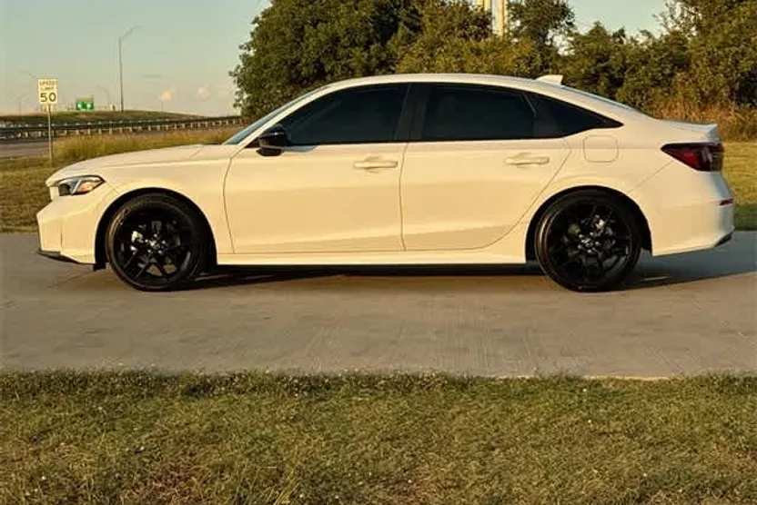 2025 Honda Civic Hybrid Sport photo 1
