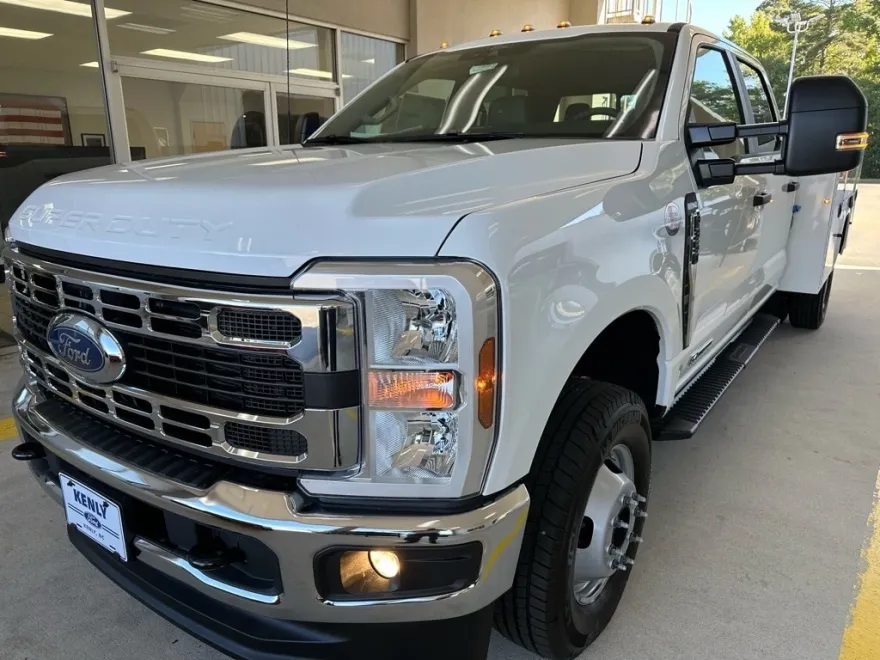 2026 Ford F-350 XL photo 1