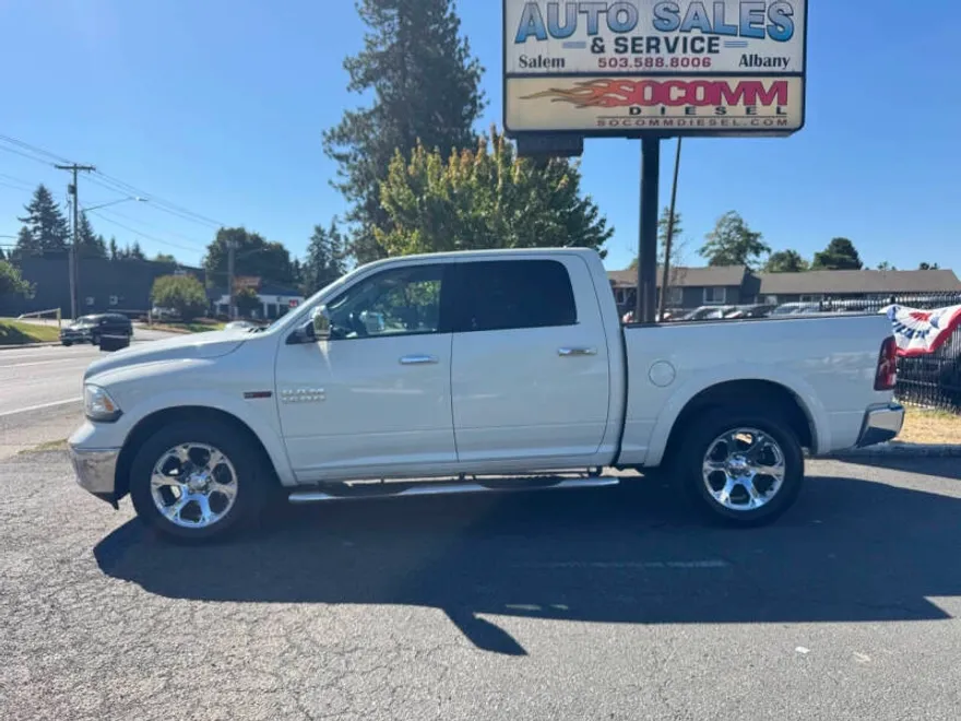 2018 Ram 1500 Laramie photo 1