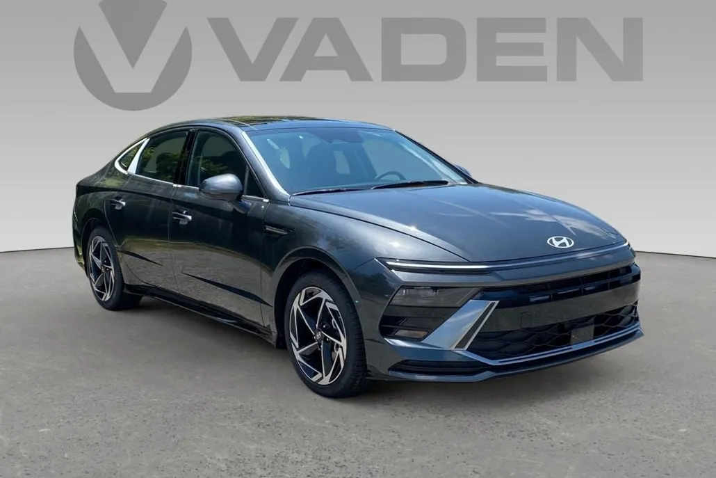 2024 Hyundai Sonata SEL photo 1
