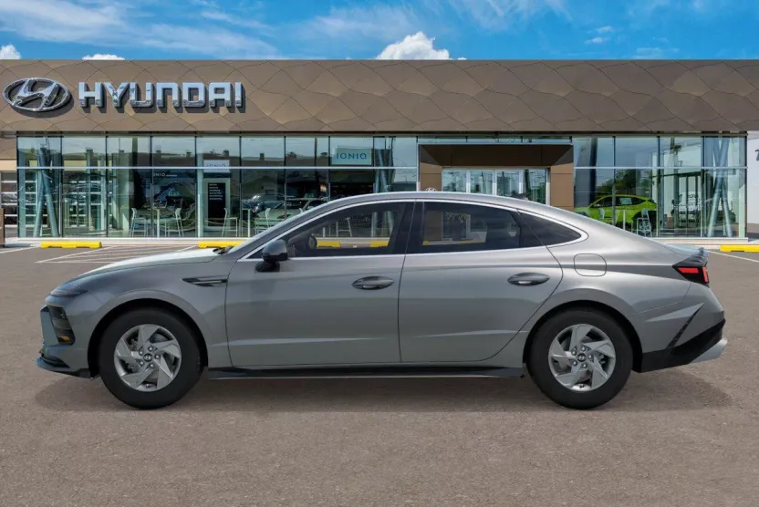 2026 Hyundai Sonata SE photo 1