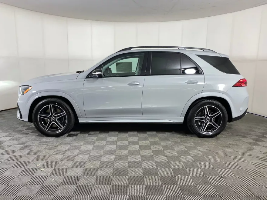 2026 Mercedes Benz GLE 450 4MATIC photo 1