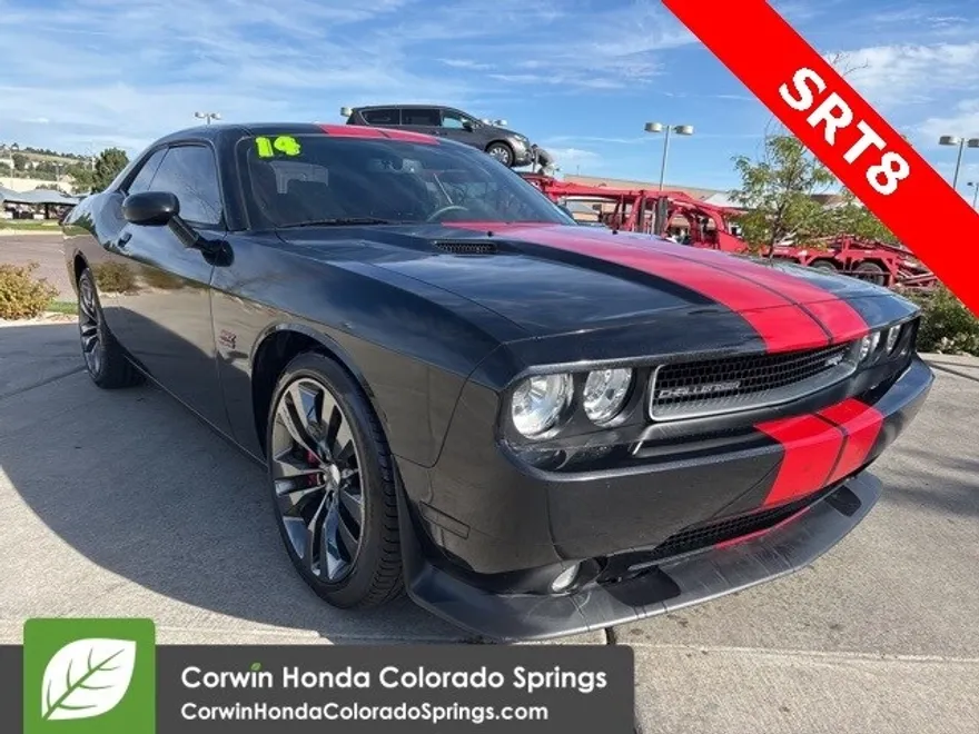 2014 Dodge Challenger SRT8 photo 1