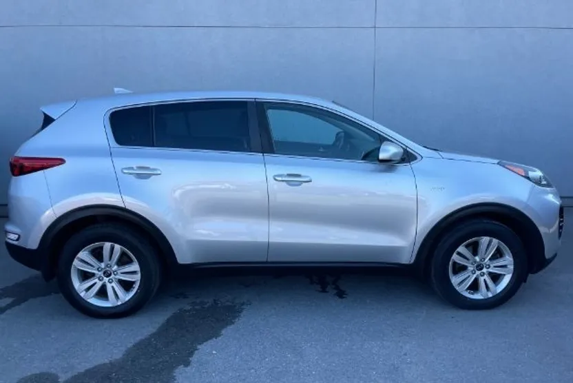 2017 Kia Sportage LX photo 1