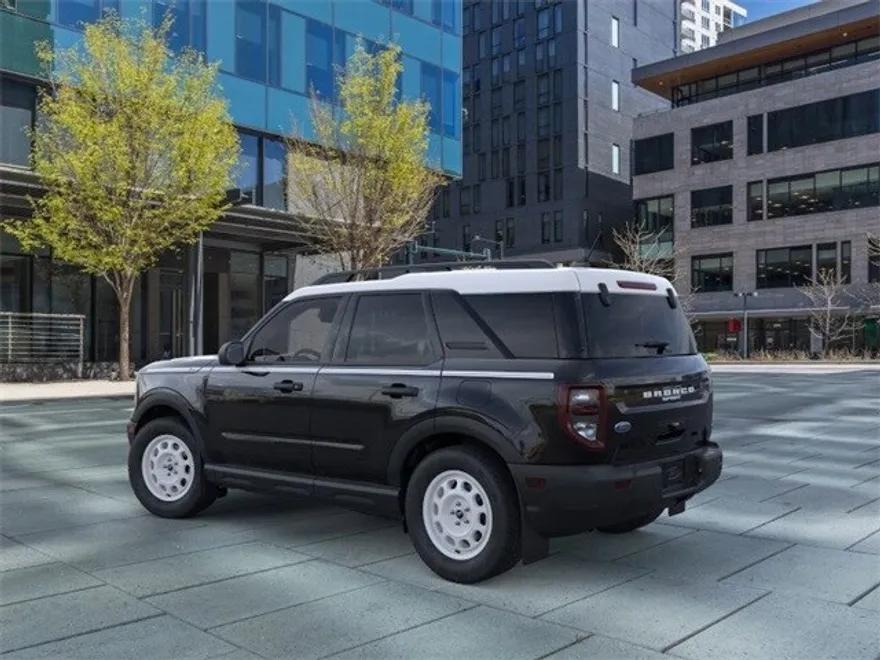 2025 Ford Bronco Sport Heritage photo 1