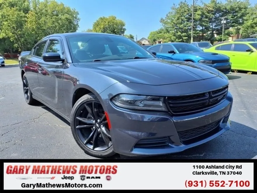 2018 Dodge Charger SXT photo 1