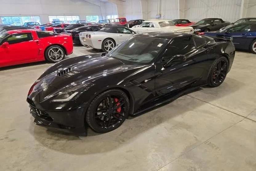 2015 Chevrolet Corvette Stingray Z51 2LT photo 1