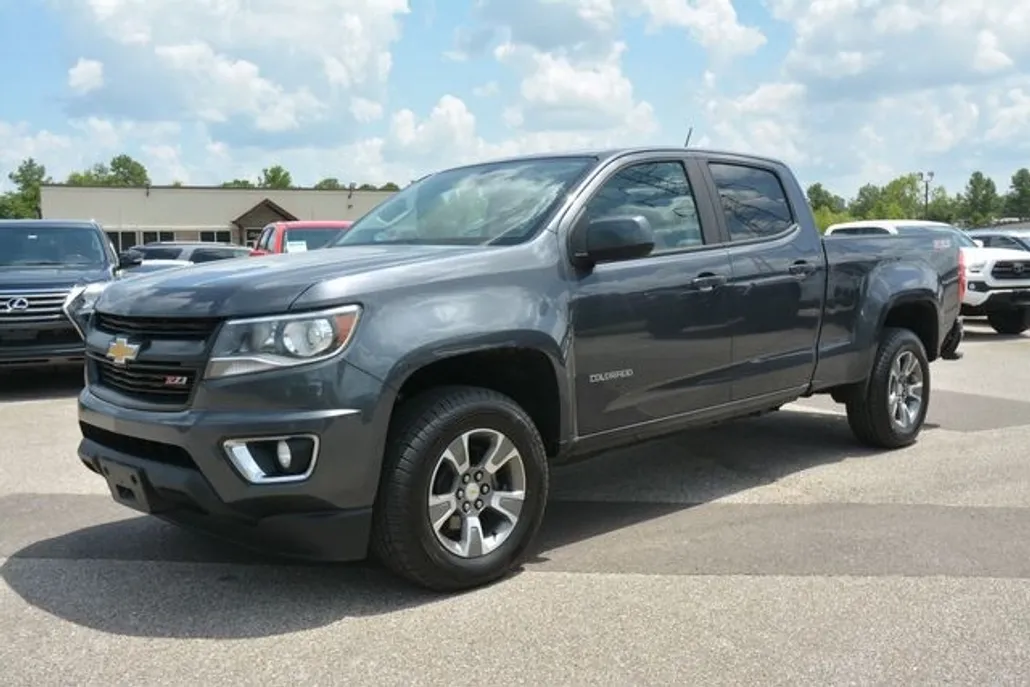 2017 Chevrolet Colorado Z71 photo 1
