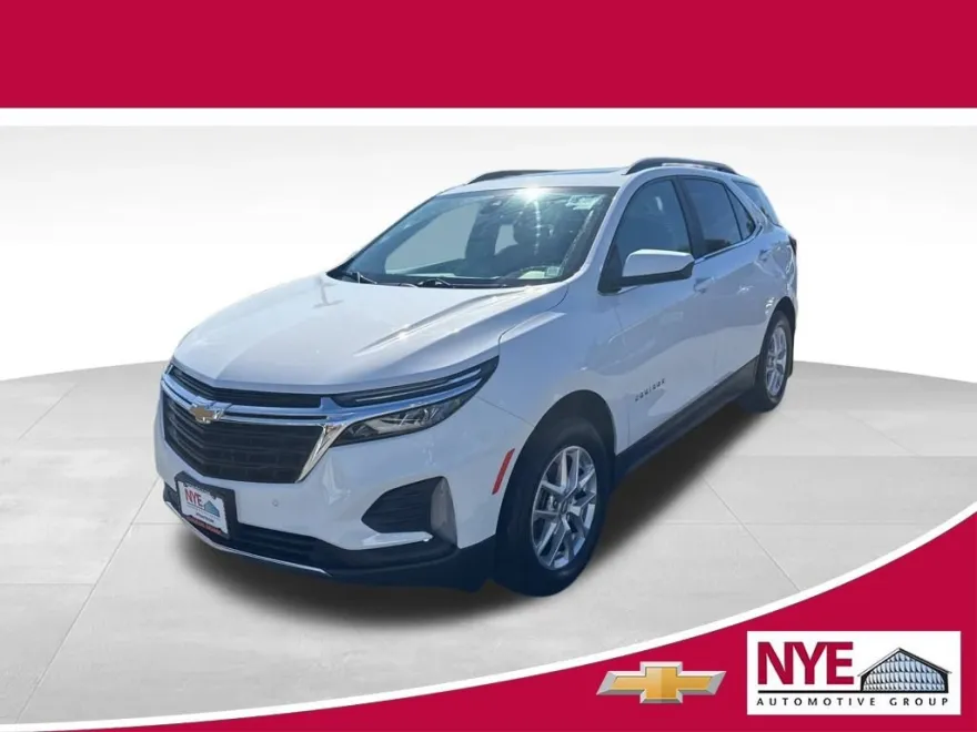 2022 Chevrolet Equinox LT photo 1