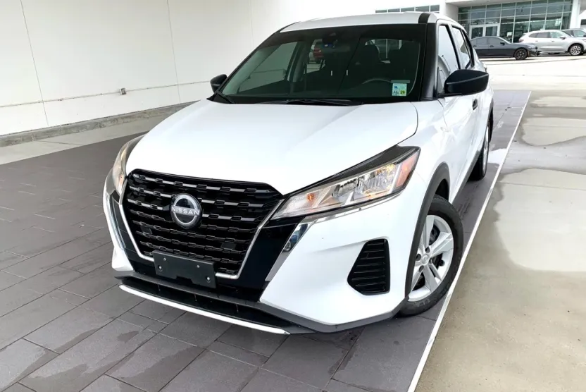 2024 Nissan Kicks S photo 1