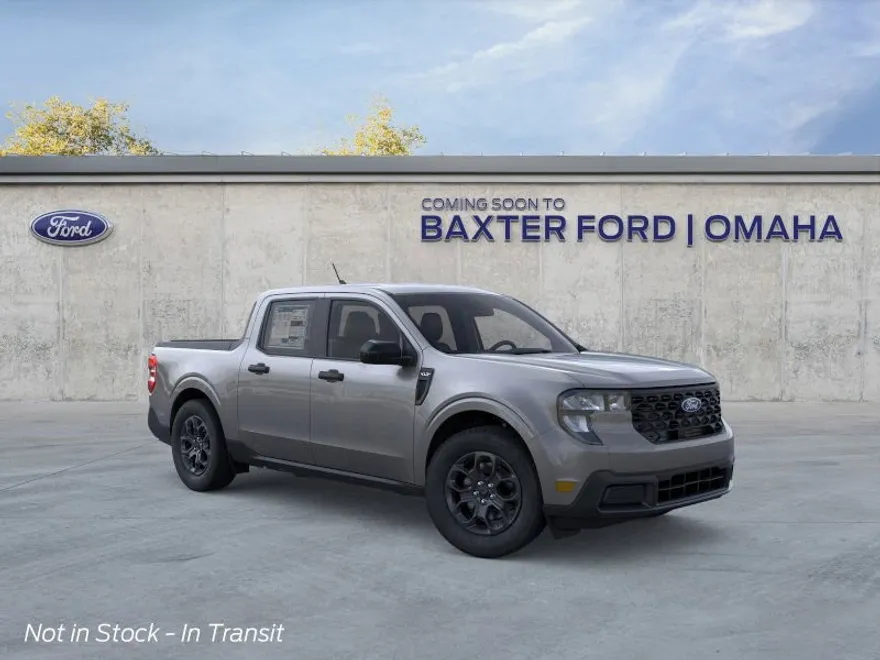 2025 Ford Maverick XLT photo 1