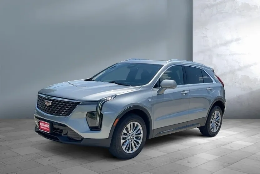 2024 Cadillac XT4 Premium Luxury photo 1