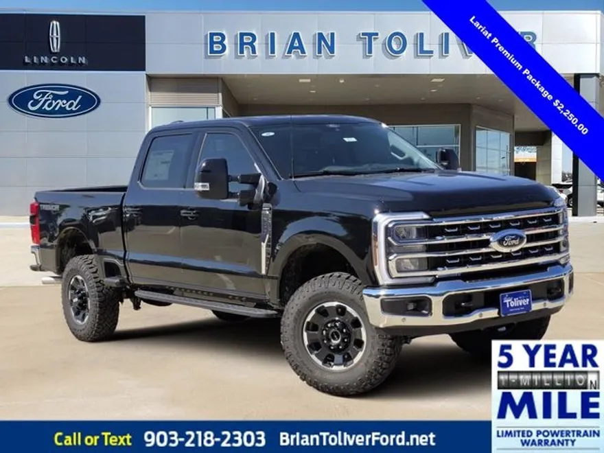 2026 Ford F-250 Lariat photo 1