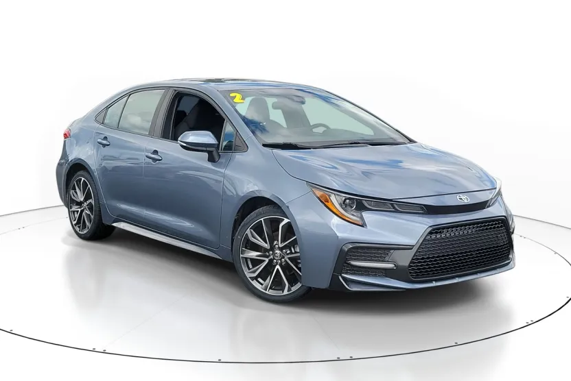 2022 Toyota Corolla SE photo 1