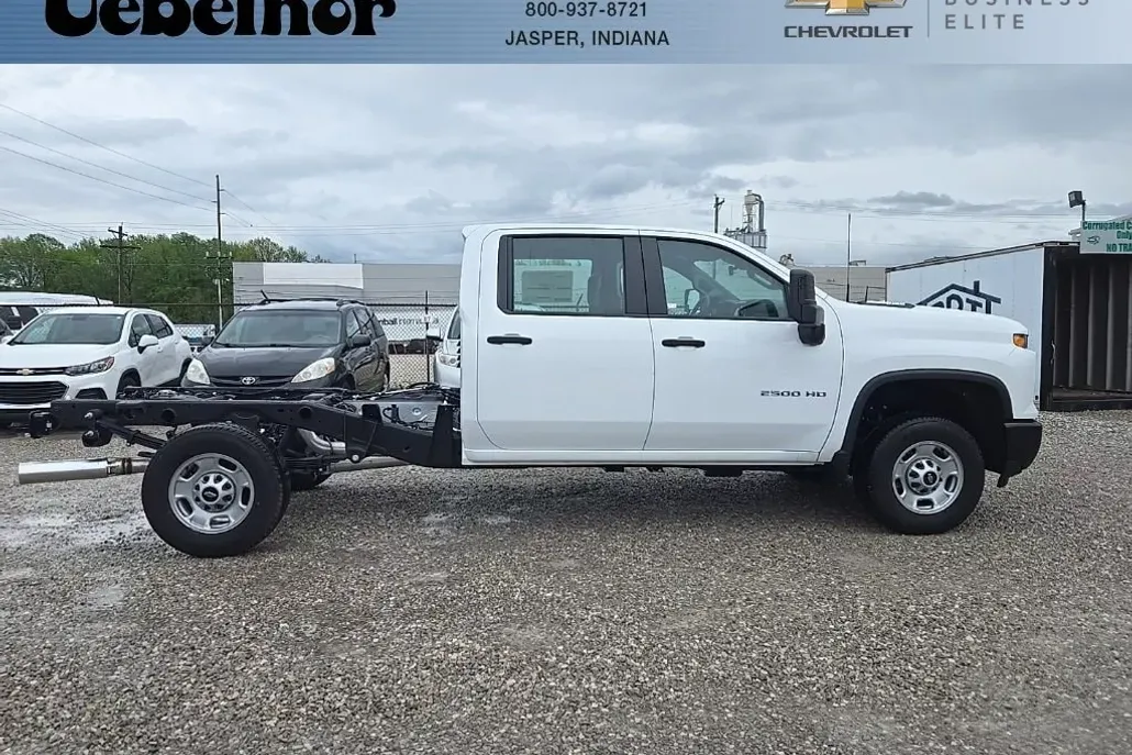 2025 Chevrolet Silverado 2500HD photo 1