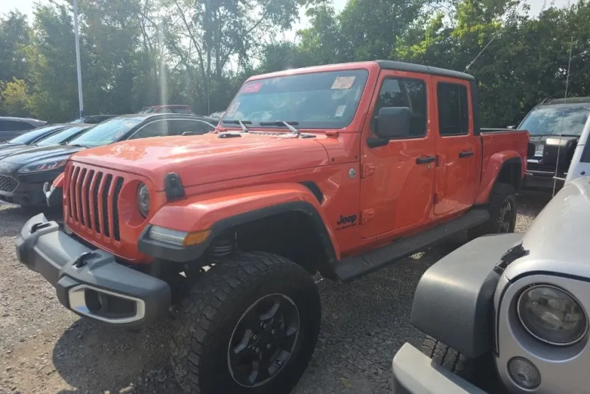 2020 Jeep Gladiator Sport photo 1