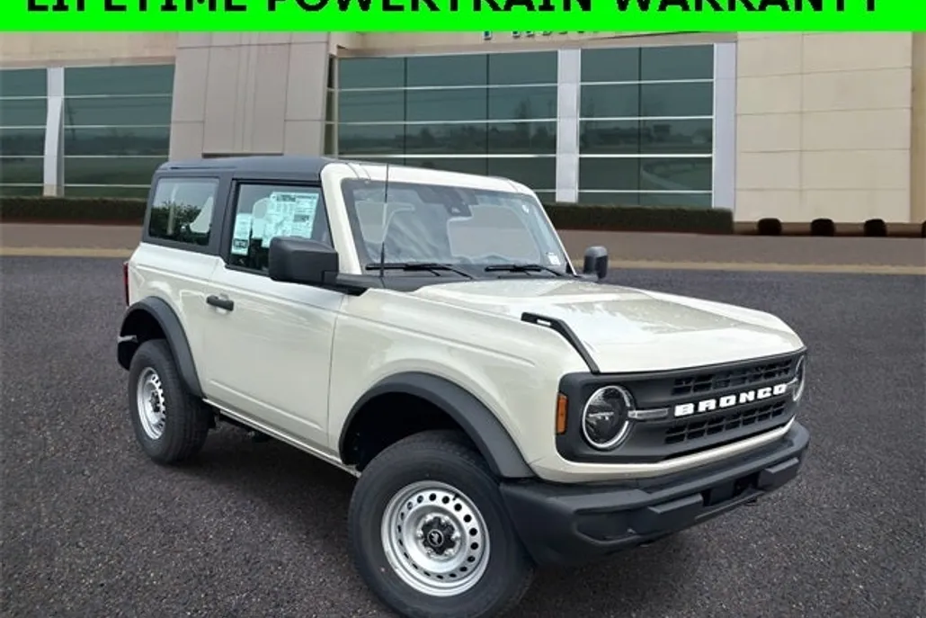 2025 Ford Bronco Base photo 1