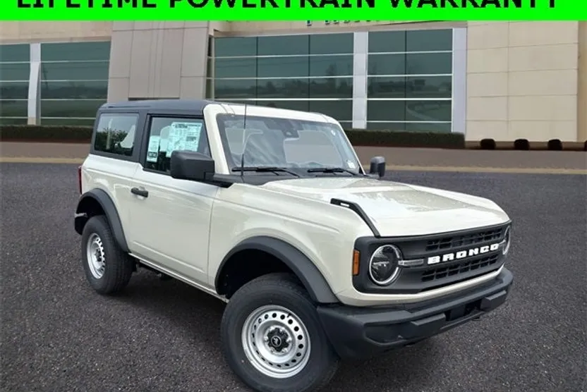 2025 Ford Bronco Base photo 1