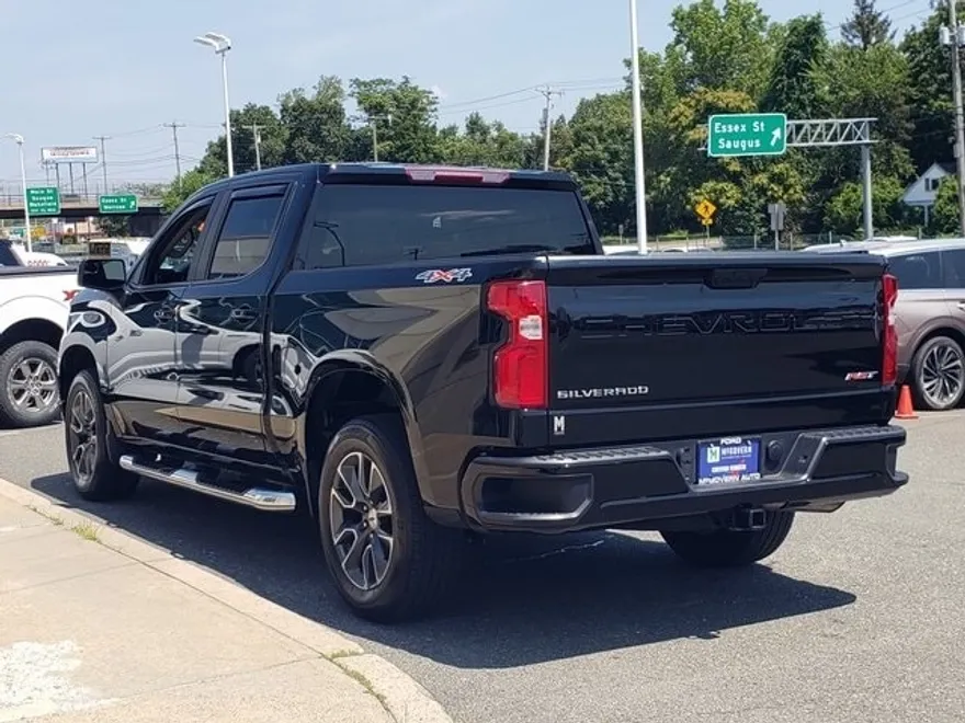 2023 Chevrolet Silverado 1500 RST photo 1