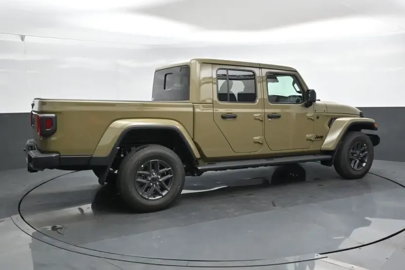 2025 Jeep Gladiator Sport photo 1