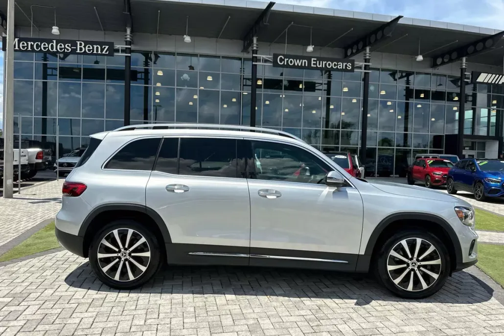 2022 Mercedes Benz GLB 250 photo 1