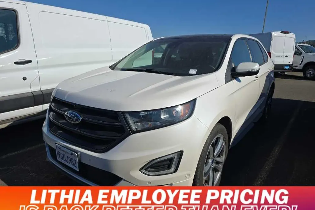 2016 Ford Edge Sport photo 1