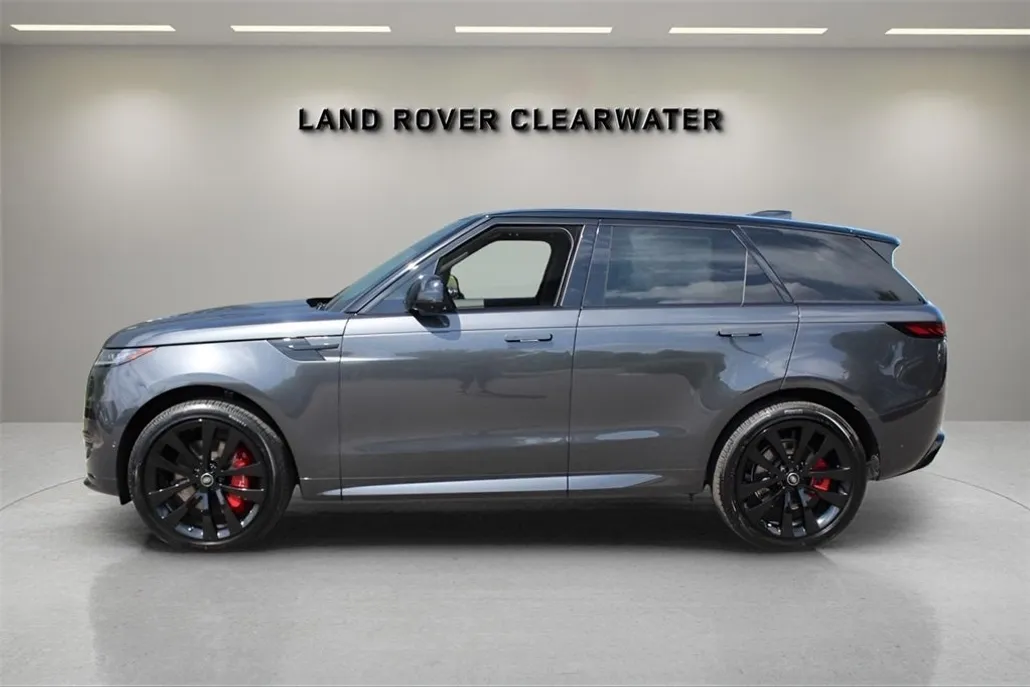 2025 Land Rover Range Rover Sport SE photo 1