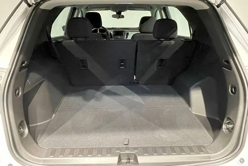 2023 Chevrolet Equinox LS photo 1