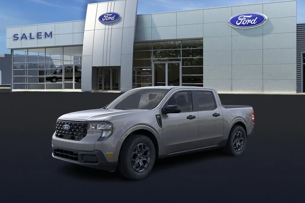 2025 Ford Maverick XLT photo 1