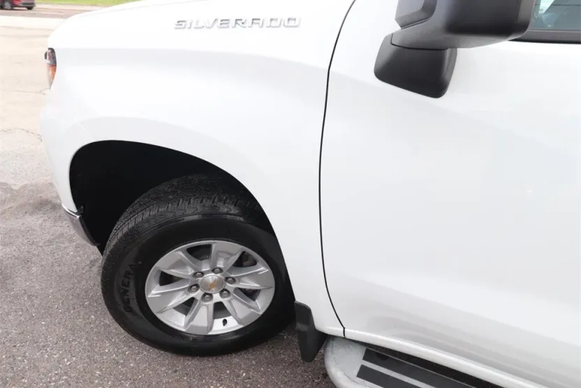 2024 Chevrolet Silverado Work Truck photo 1
