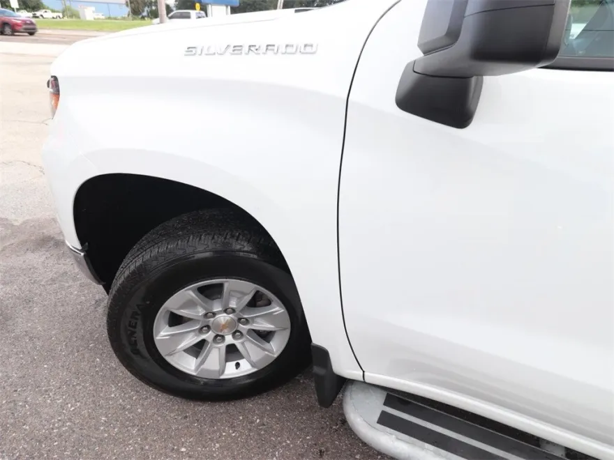 2024 Chevrolet Silverado 1500 Work Truck photo 1