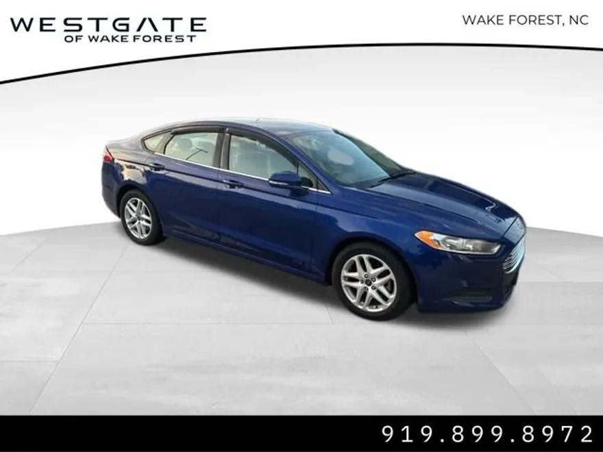 2013 Ford Fusion SE photo 1