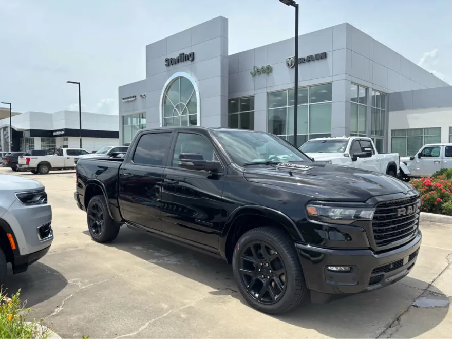 2025 Ram 1500 Laramie photo 1
