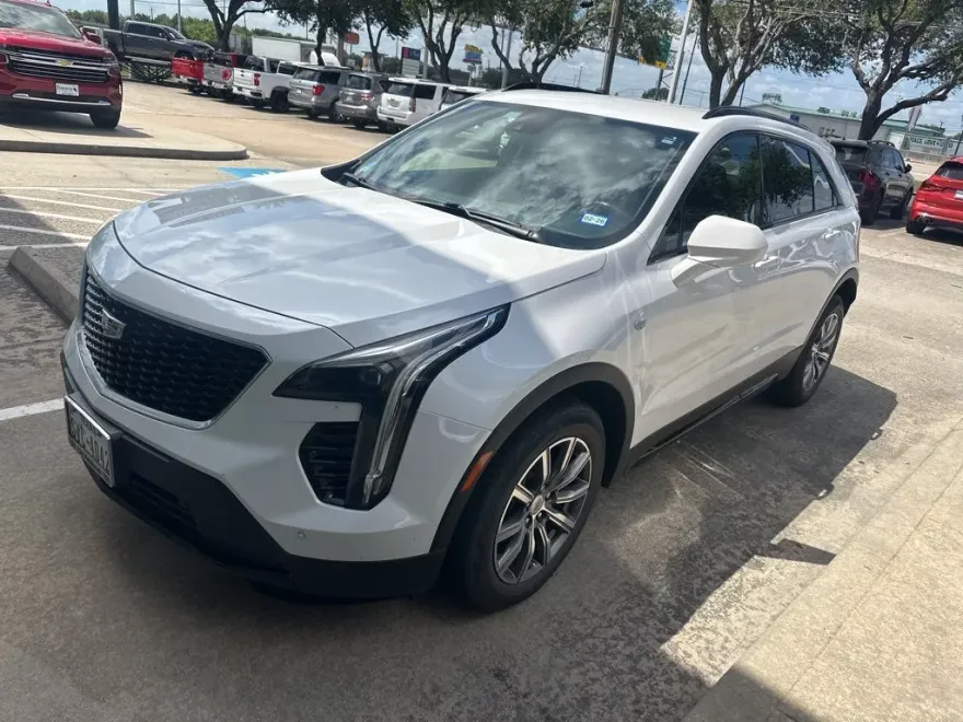 2020 Cadillac XT4 Sport photo 1