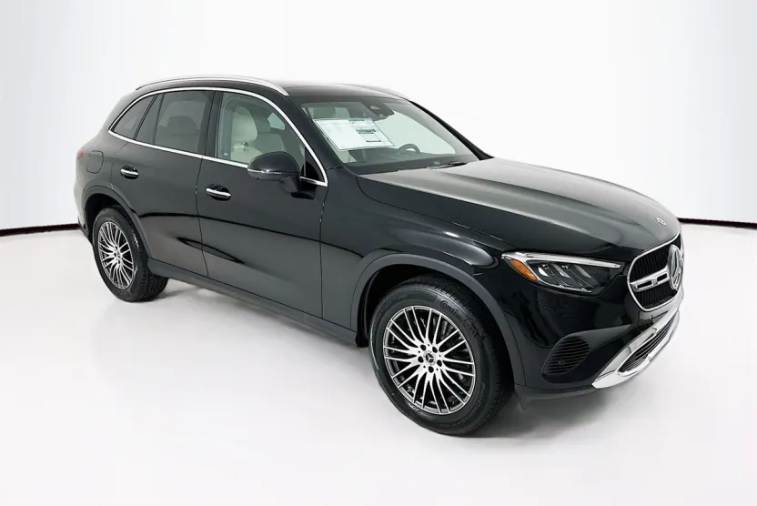 2026 Mercedes Benz GLC 300 photo 1