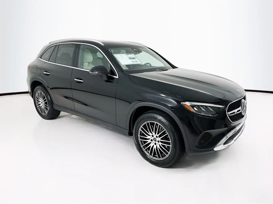2026 Mercedes Benz GLC 300 photo 1