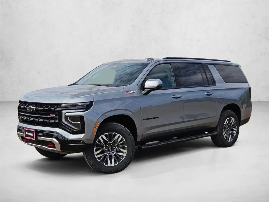 2026 Chevrolet Suburban Z71 photo 1