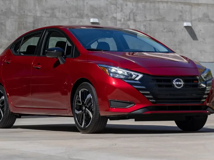 2025 Nissan Versa 1.6 S photo 1