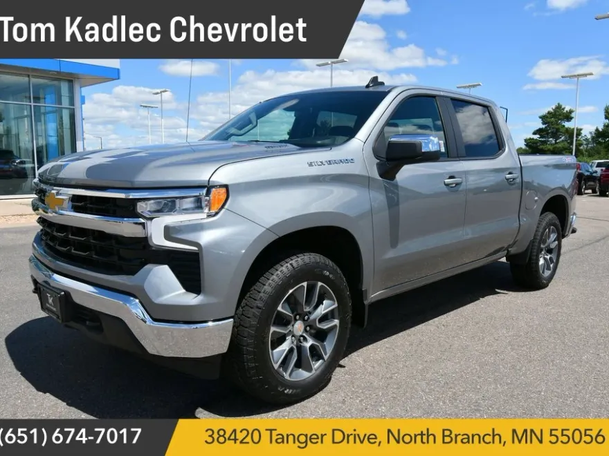 2025 Chevrolet Silverado 1500 LT photo 1
