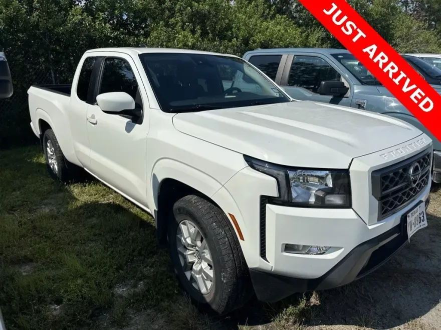 2022 Nissan Frontier SV photo 1