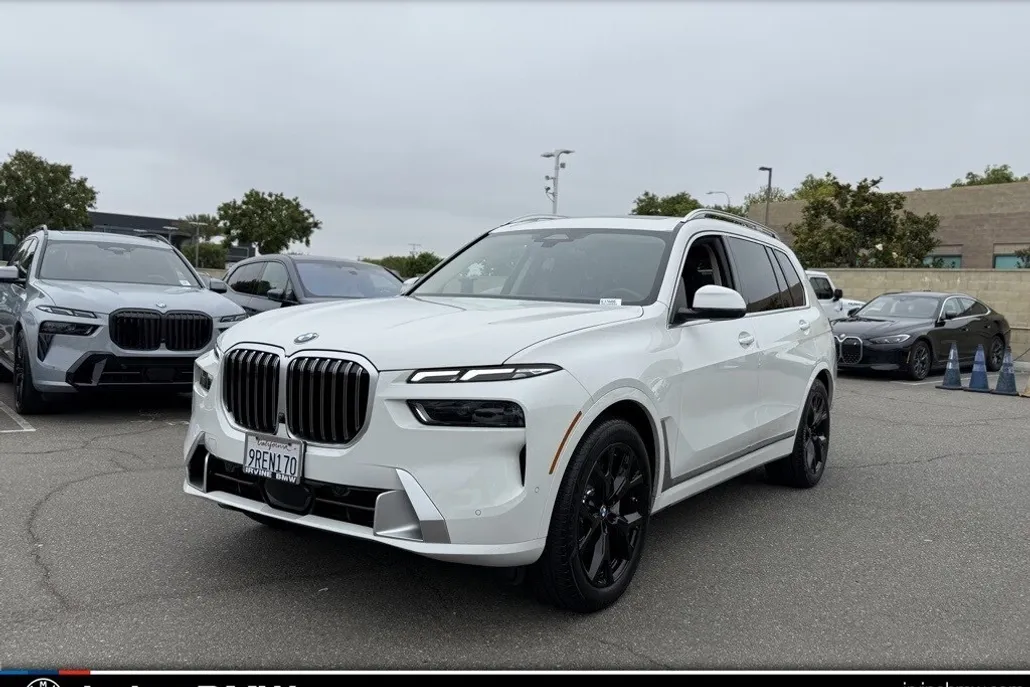 2025 Bmw X7 xDrive40i photo 1
