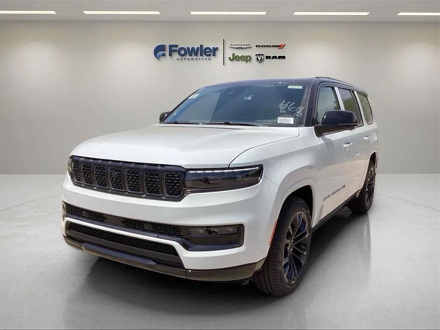 2024 Jeep Grand Wagoneer II photo 1