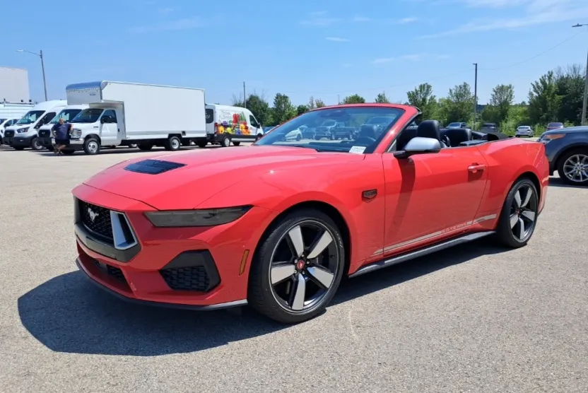 2025 Ford Mustang GT Premium Convertible photo 1