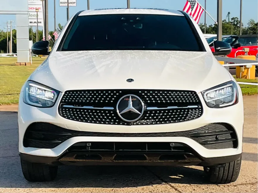 2021 Mercedes Benz GLC 300 photo 1