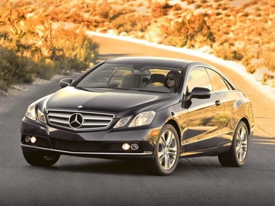2010 Mercedes Benz E Coupe photo 1