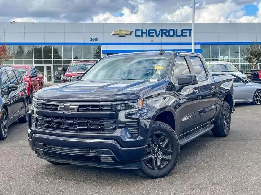 2024 Chevrolet Silverado 1500 RST photo 1