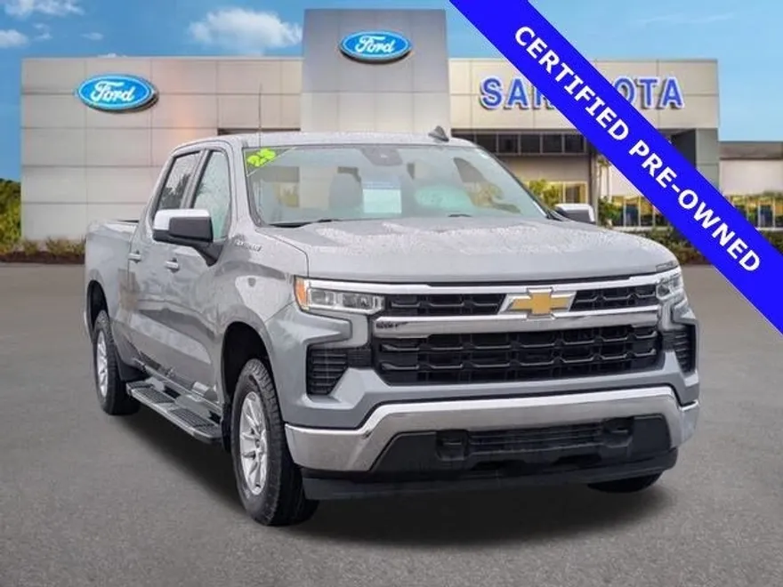 2023 Chevrolet Silverado 1500 LT photo 1