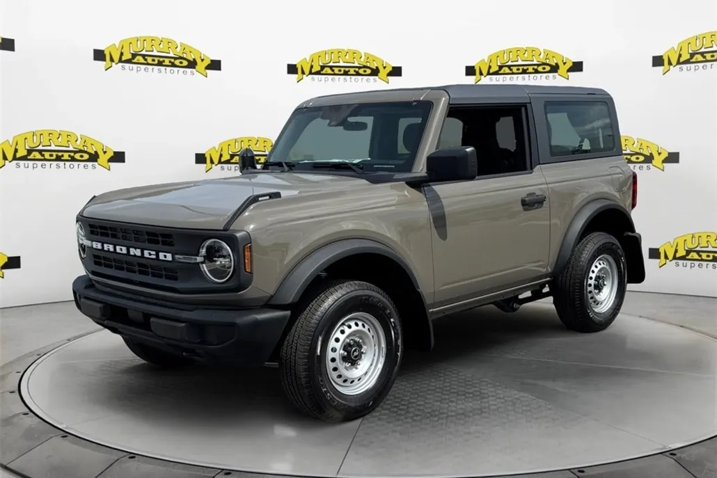 2025 Ford Bronco Base photo 1