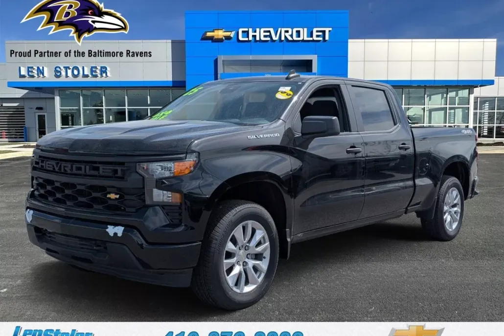 2024 Chevrolet Silverado 1500 Custom photo 1
